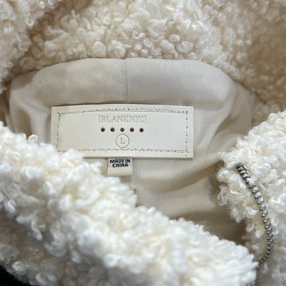 NWT Blank NYC Fresh Air Vegan Leather Sherpa Trucker Jacket Size Large - Picture 5 of 6